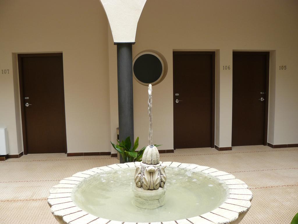 Ciudad Del Renacimiento Hotel Baeza Exterior photo
